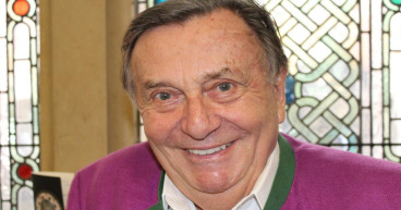 Beloved entertainer Barry Humphries dead at 89