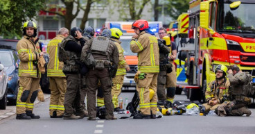 German firefighters and police officers injured in explosion at flats