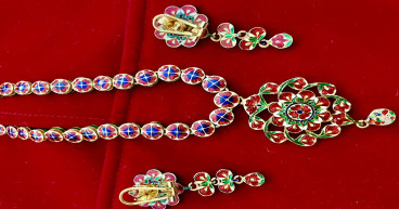 Shopkhoj Showcases Traditional& Fascinating Jaipur Jewellery -Polki, Kundan & Meenakari