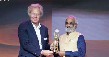 Savji Dholakia Honoured with the Prestigious