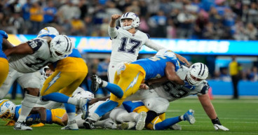 Dallas Cowboys bounce back to edge past Los Angeles Chargers