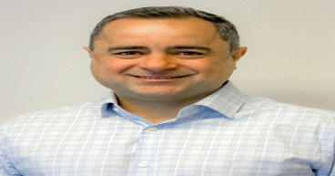 Pasadena Cosmetic Dentist Shares How a Smile Makeover Can Make Patients Look Younger