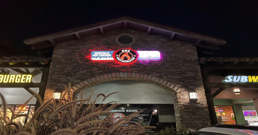 Spice Up the New Year: Nashville Hot Chicken Heats Up Santa Clarita with Sizzling New Location