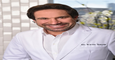 Beverly Hills Cosmetic Dentist Earns Better Business Bureau® (BBB) Accreditation
