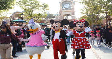 New drama looms over Disney theme parks ahead of Walt Disney Company (DIS) earnings tomorrow