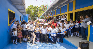 NYC Subway Hero and Renowned Hollywood Publicist Inspire Opening of Escuela de Gracia in Rural Honduras