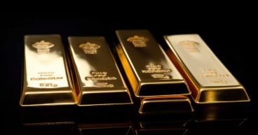 Gold prices surge to $2,375/oz amid speculation over Fed rate hikes and PBoC cuts