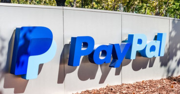 PayPal stock price: buy or sell ahead of earnings?