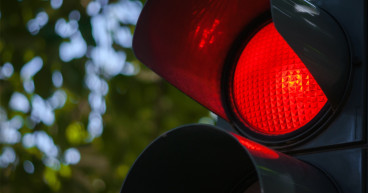 NovoaGlobal® Reminds Drivers of the Dangers of Red Light Running during Stop On Red Week