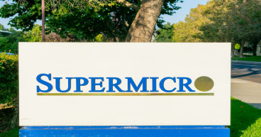 Cheap Super Micro Computer stock forms a rare dangerous pattern