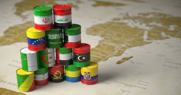 Saudi, Iraq, Libya energy ministers meet as Trump demands oil price cuts