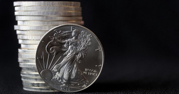 Silver price analysis: rare bearish pattern points to a crash to $26