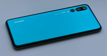 Huawei defies US sanctions, reports $118 billion in revenue