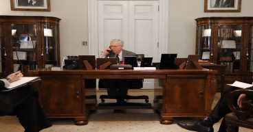 Mitch McConnell to retire in 2026, ending decades-long Senate career