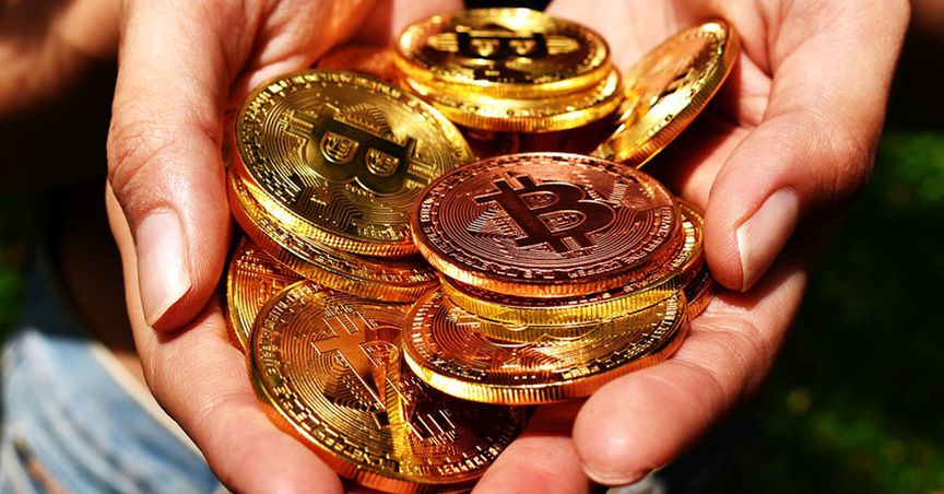  Bitcoin Caught Between Higher Acceptance and Lower Mining Reward Since the Halving Day 