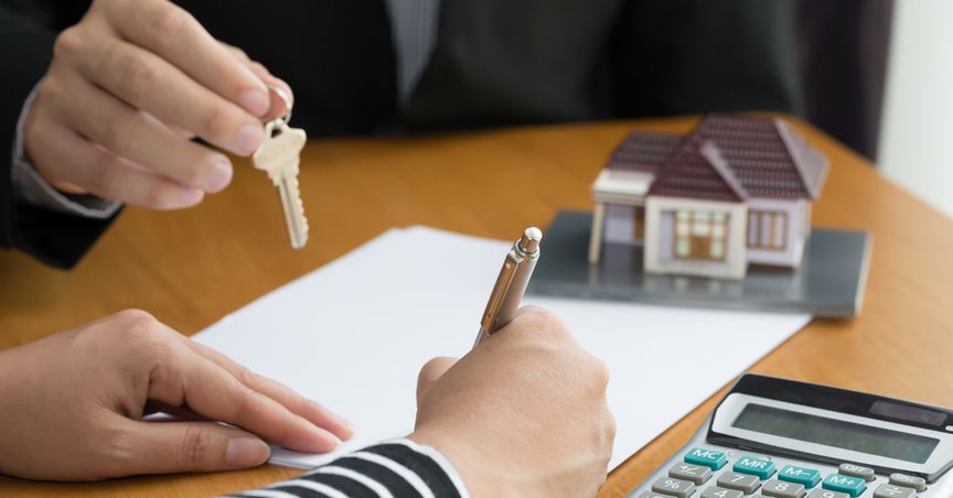  Aussie Home Loans’ Chairman John Symond hangs his boots 