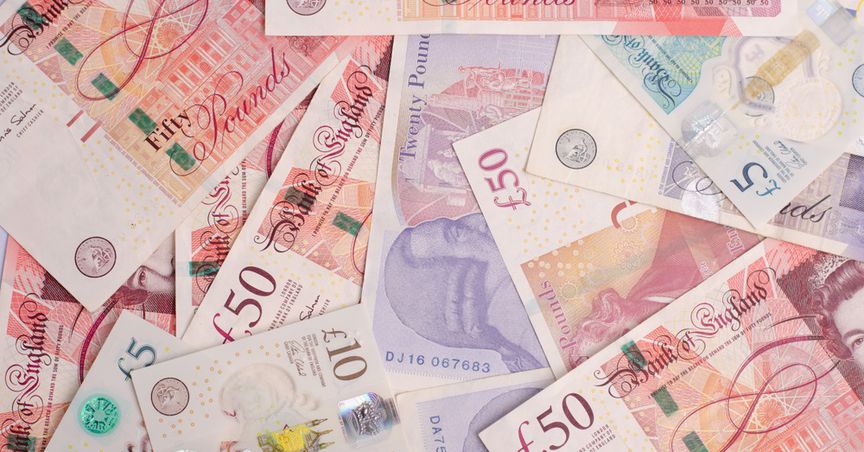  Forex Friday: GBP swings at 12-month high, USD slips to a 2-½-year low 