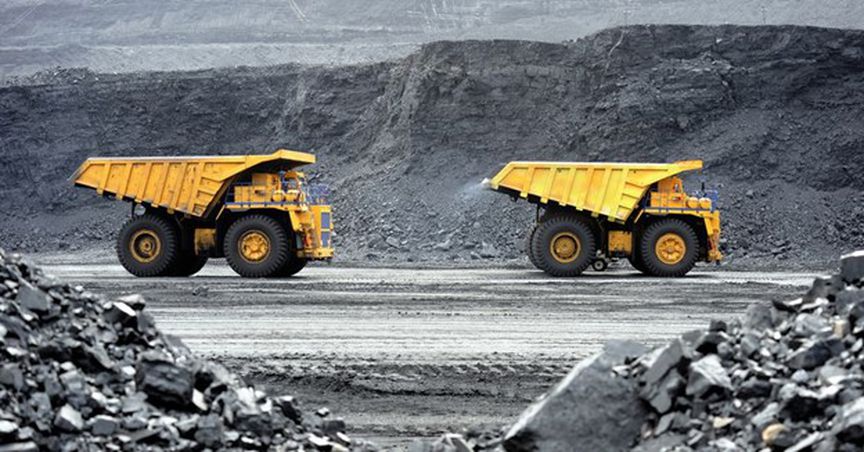  China turns up the heat on trade war, bans Australian coal 
