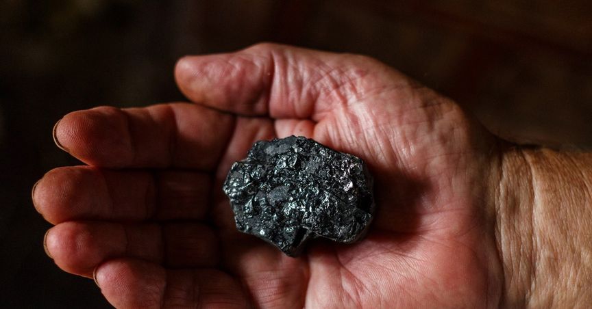 China starts considering Australian coal carriers that arrived before the ban