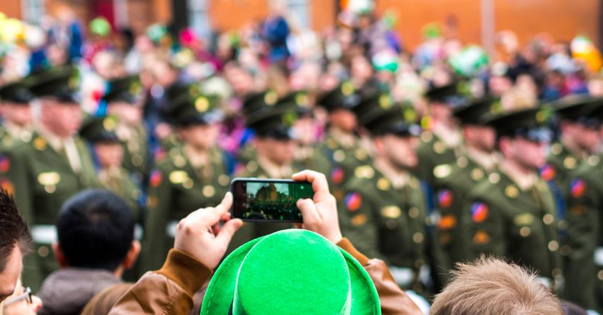  Kiwis Rejoiced St. Patrick’s Day With Policemen On Guard 