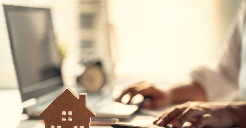  Will These Five Real Estate Stocks Shine Amid Rising Home Demand? 