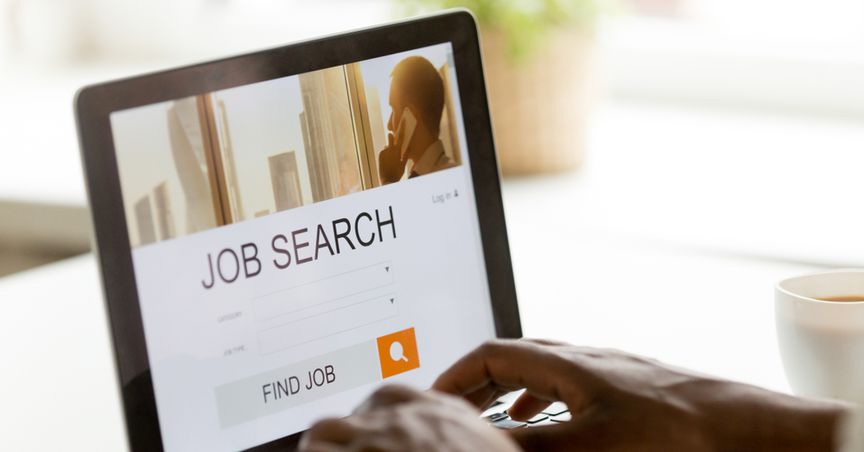 US jobless claims climb to 412,000 last week after a pause