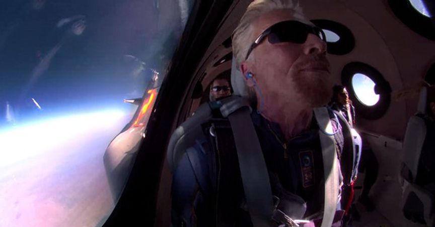  Branson steals the march on Bezos in billionaires’ space race 