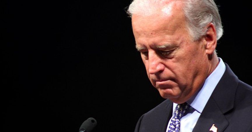  Why has Biden’s approval rating fallen to the lowest? 
