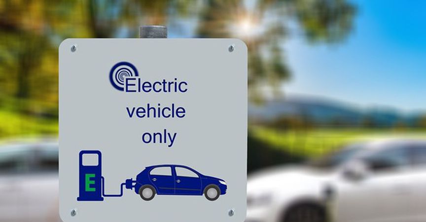  Is it the right time to invest in an electric vehicle? 