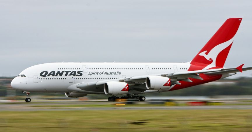 Qantas 787 landing gear not retracted after pins left in place