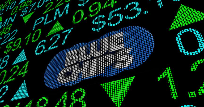  Are these 2 blue-chip telecom stocks good to hold in 2022? 