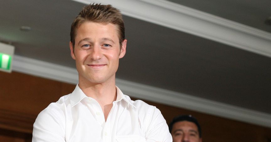  Why is 'The O.C.' star Ben McKenzie gaining attention in the crypto world? 