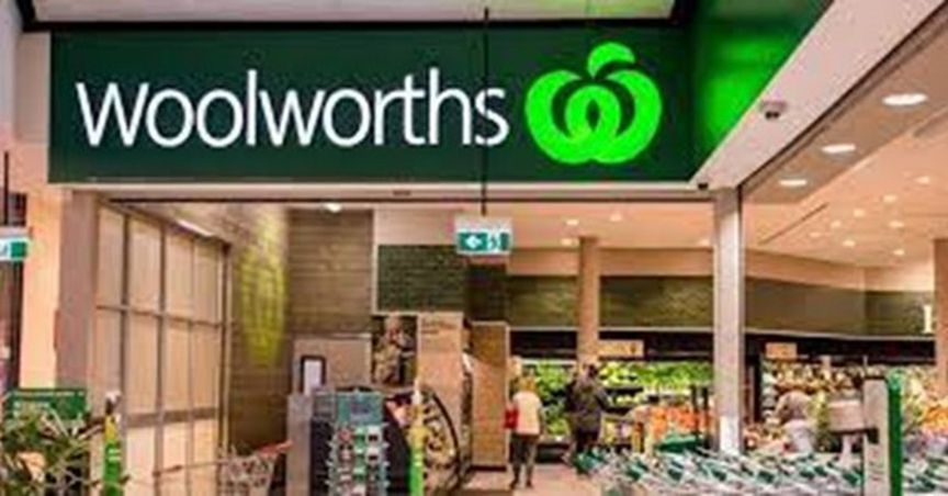  Woolworths (ASX: WOW) share price drops over 10% in past one month, here’s why. 