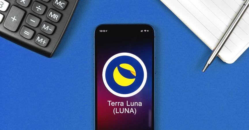  Terra Luna’s shock crash shines spotlight on cracks within crypto industry 