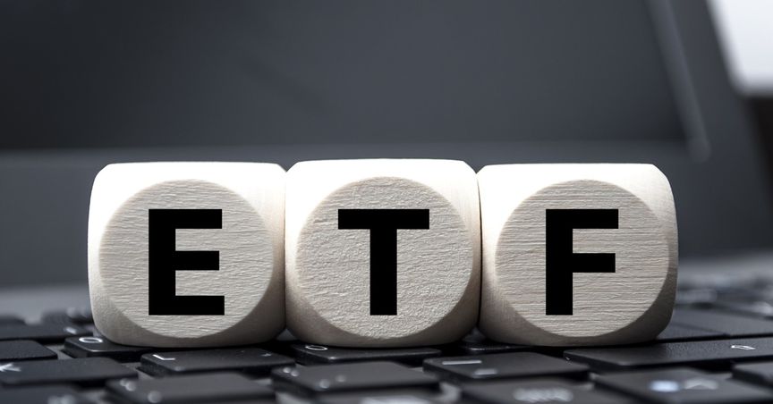  ZWC, VGG and XIC: 3 TSX ETFs to buy and hold for long-term 