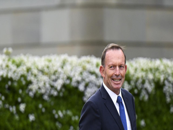  Abbott joins contrarian climate think tank 