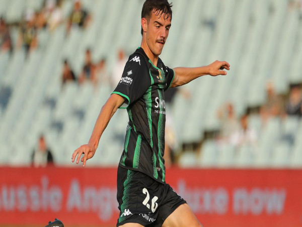  Wanderers sign Milanovic ahead of transfer-window close 