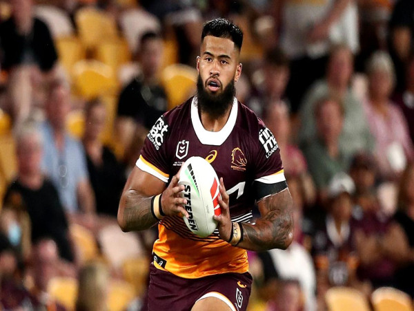  Haas credits Bennett with keeping him at Broncos 
