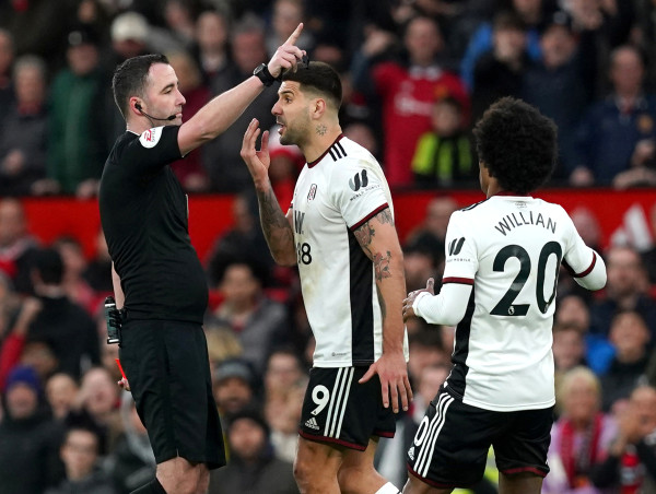  We made a mistake – Fulham’s Mitrovic and Silva hold talks with referee Kavanagh 