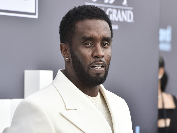  Sean ‘Diddy’ Combs sues Diageo, saying it neglected his drinks brands 