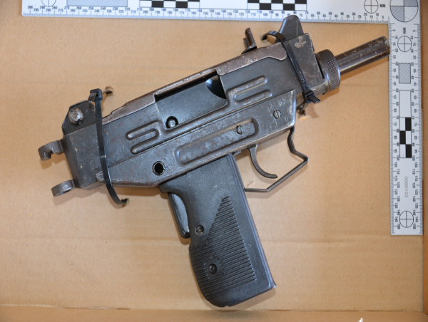  Two men arrested and gun seized during investigation targeting New IRA 