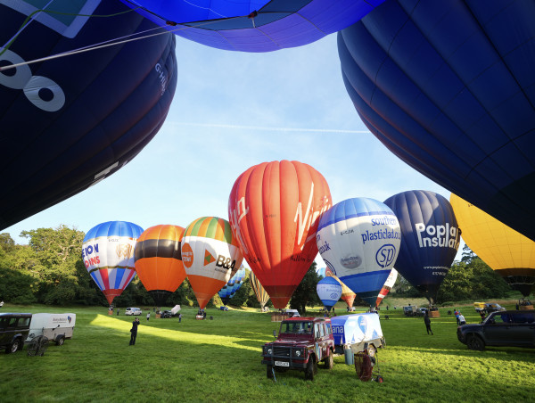  Hot air balloons scatter across Bristol skyline ahead of fiesta 