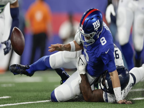  Seattle’s defence dismantles the New York Giants as Seahawks win 24-3 