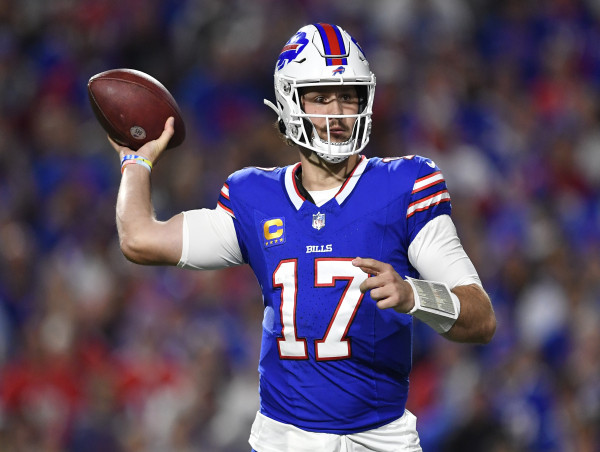  Buffalo Bills hold on for 24-18 win over spirited Tampa Bay Buccaneers 