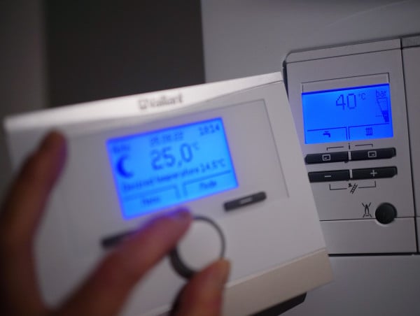  Almost half of people worried about winter energy bills, research finds 