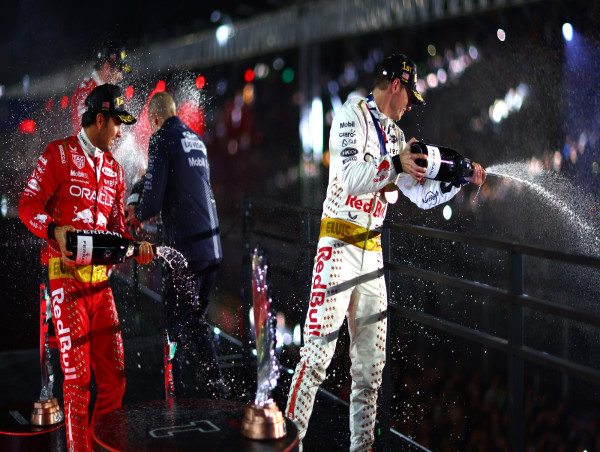  Max Verstappen, Charles Leclerc and Sergio Pérez toast their Formula 1 victories with Ferrari Trento 