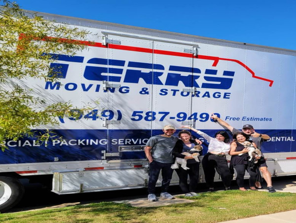  Moving on Up: Terry Moving & Storage of Orange County Continues Massive Streak of Back-To-Back 5-Star Reviews 