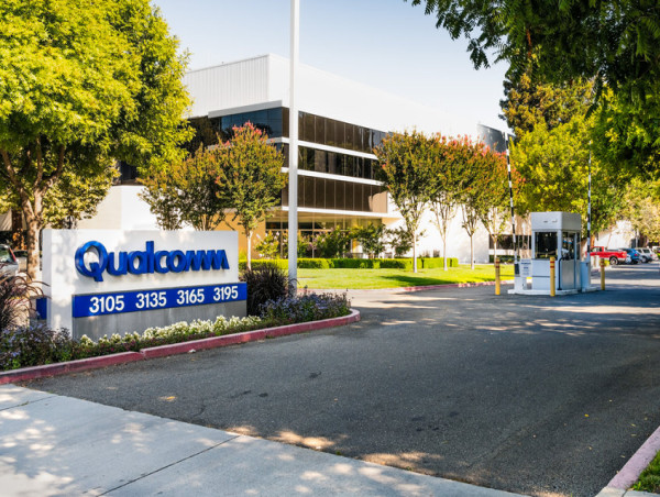  Qualcomm Q2 earnings: net income pops 37% on AI tailwinds 