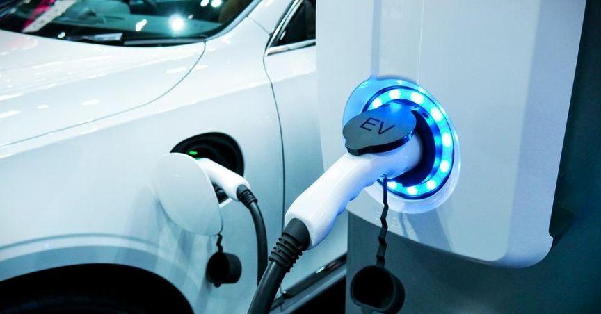  Electric Vehicles vs. Battery Metals: Which is the Better Investment in 2024? 