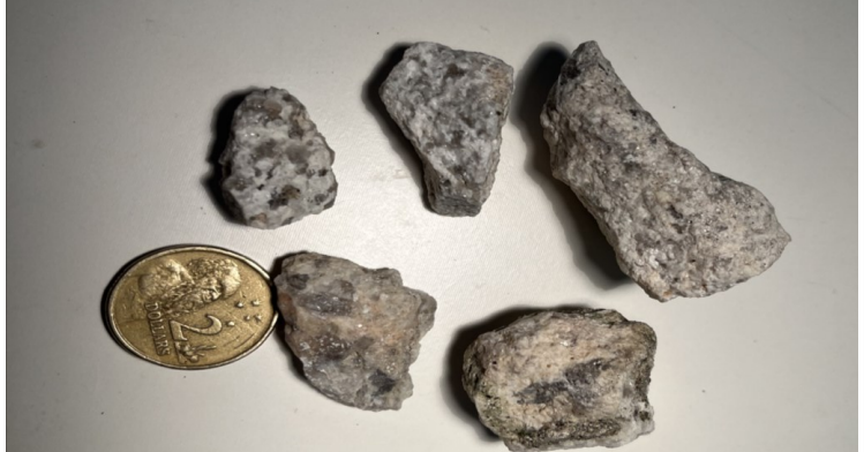  Shree (ASX:SHH) uncovers pegmatite at historical work sites at Dundas, shares jump 